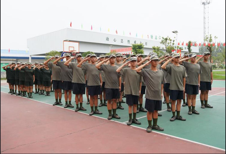 信阳改变叛逆孩子全封闭学校