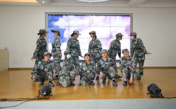 杭州市滨江叛逆孩子军事化学校