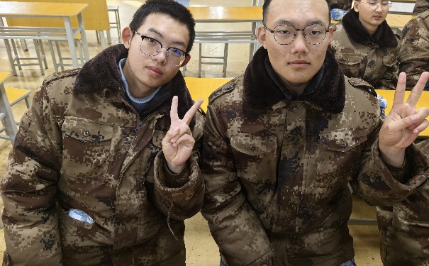 荆州市江陵戒网瘾特训学校